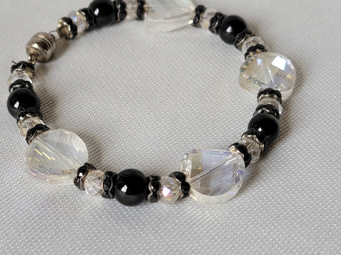 Black & Clear Beaded Crystal Womens Bracelet Magnetic Clasp