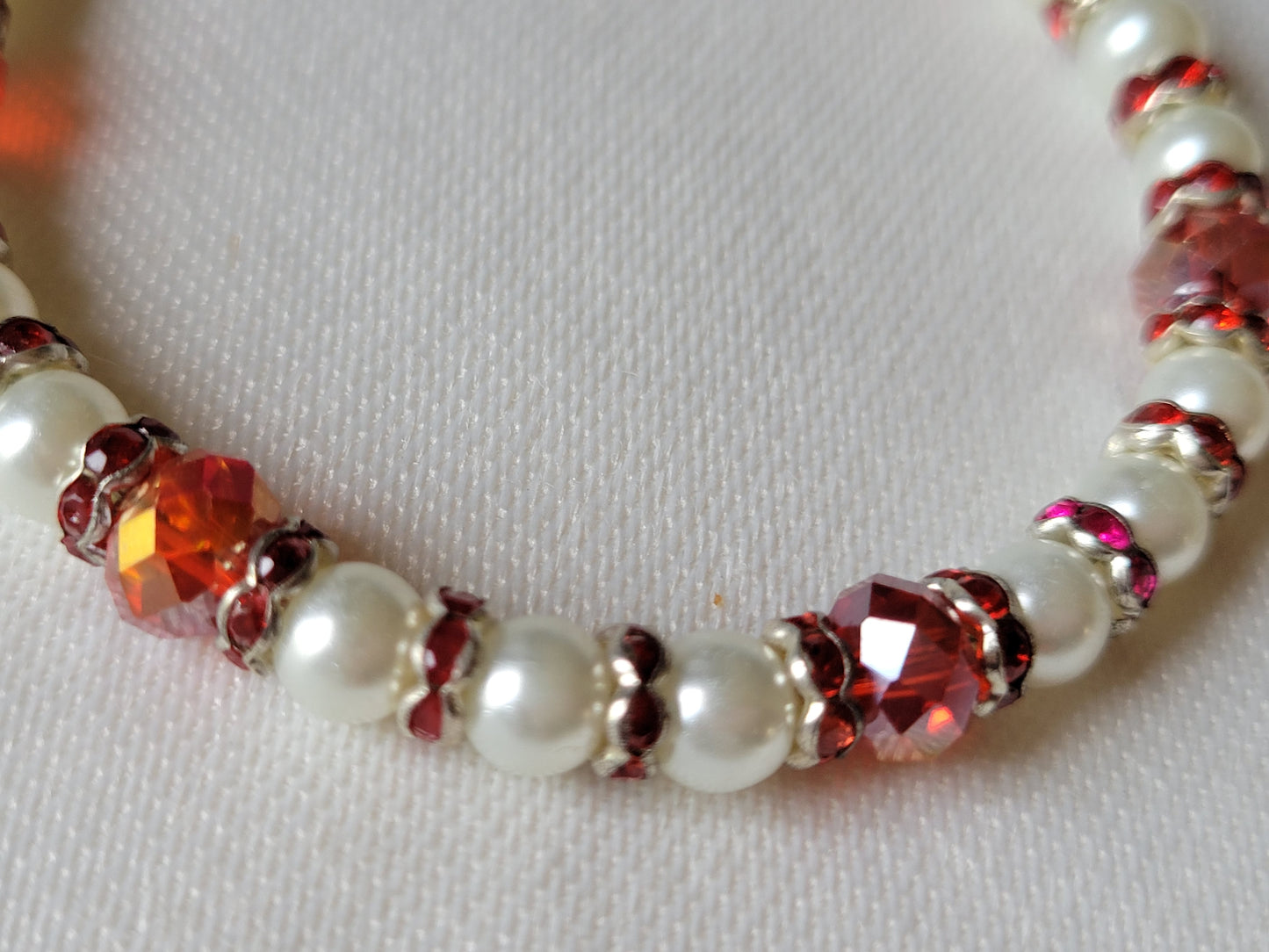 White Glass Pearl & Red Crystal Silver Tone Womens Bracelet Magnetic Clasp