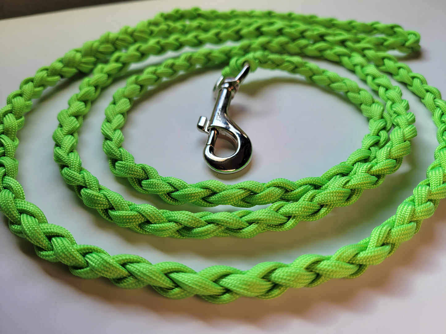 Paracord Braided Dog Leash Lead 6 ft (Bright Lime Green) Lg or Med Dog Training Walking