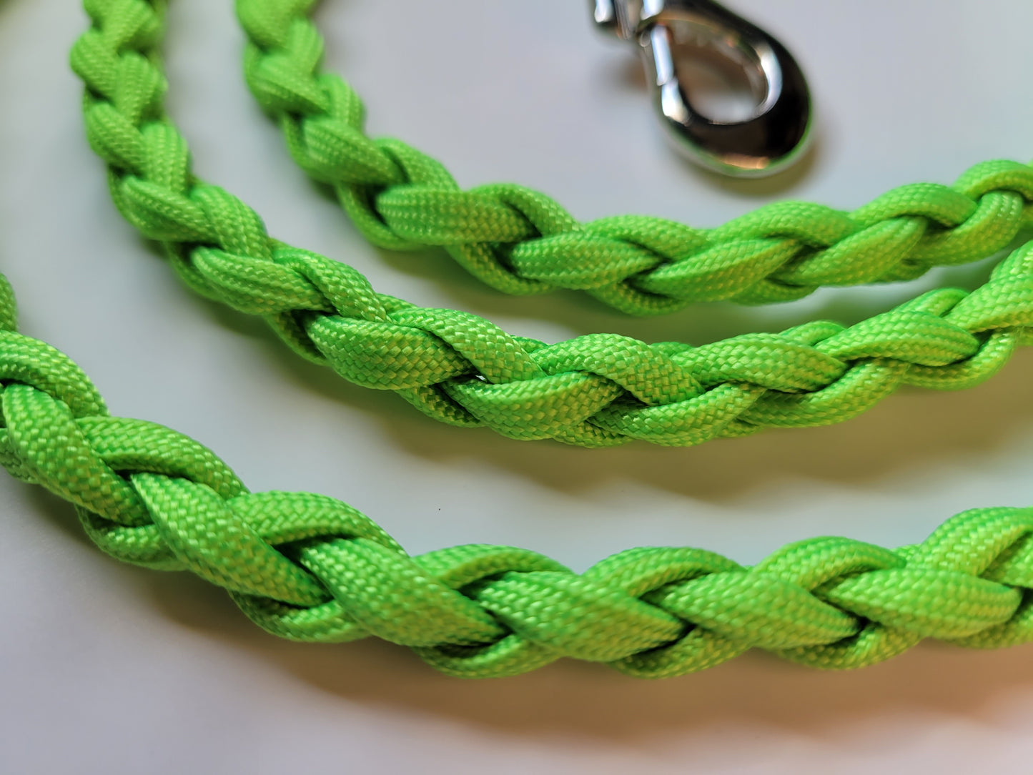 Paracord Braided Dog Leash Lead 6 ft (Bright Lime Green) Lg or Med Dog Training Walking