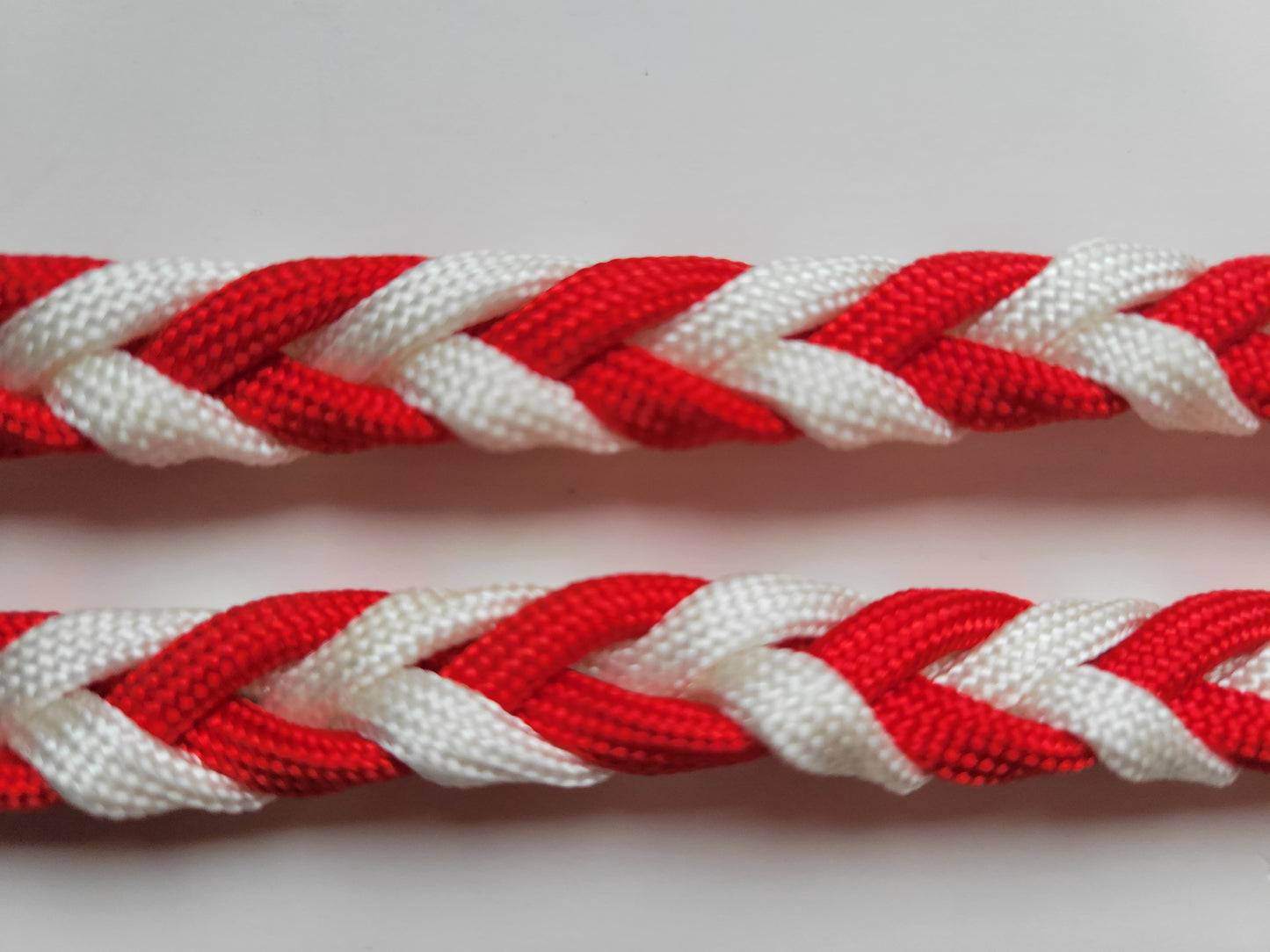 Paracord Braided Dog Leash Lead 5 1/2 ft (Red & White) Chevron Med or Lg Dog Training Walking