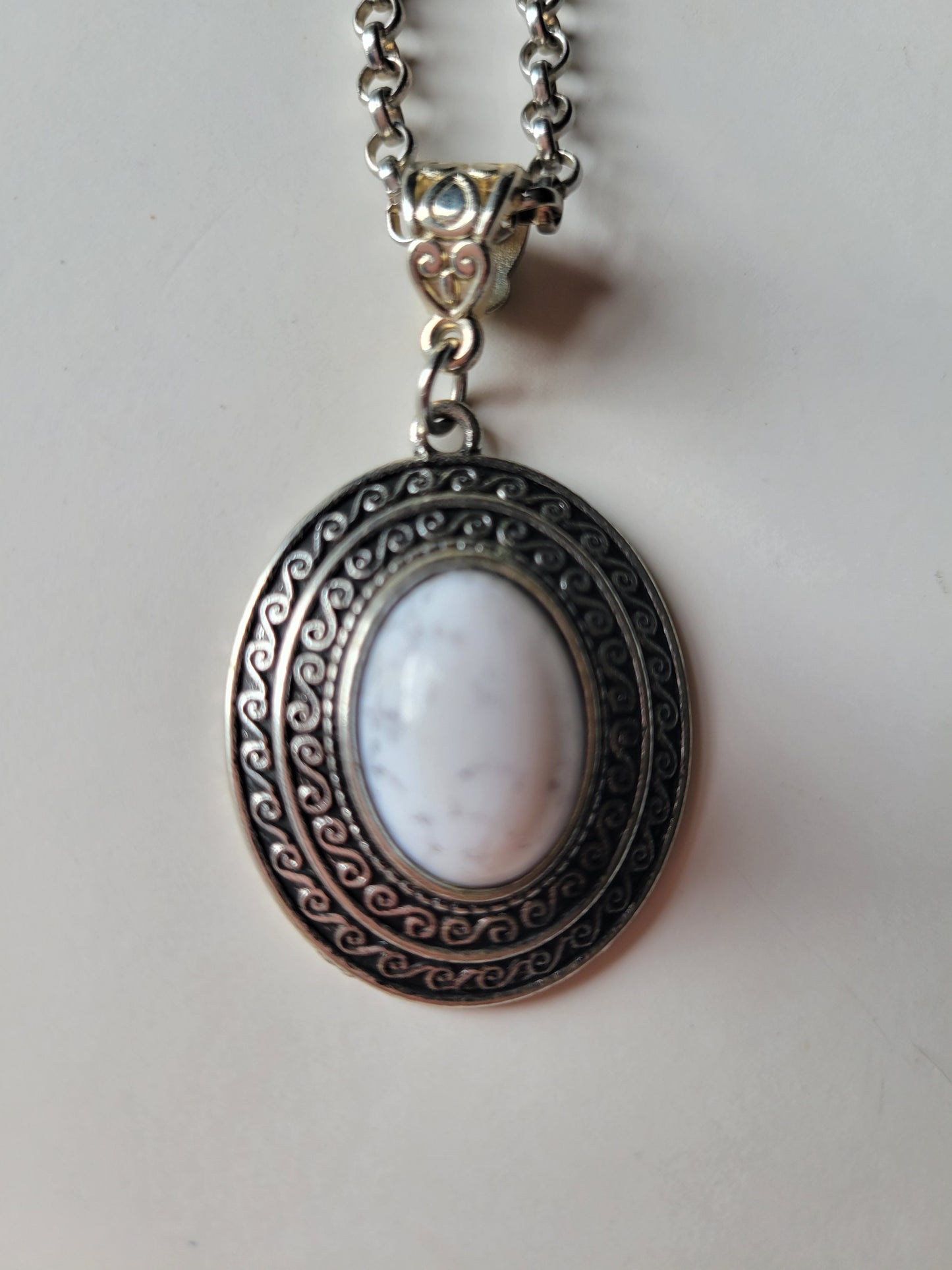 Western Navajo Style Concho White Howlite Necklace