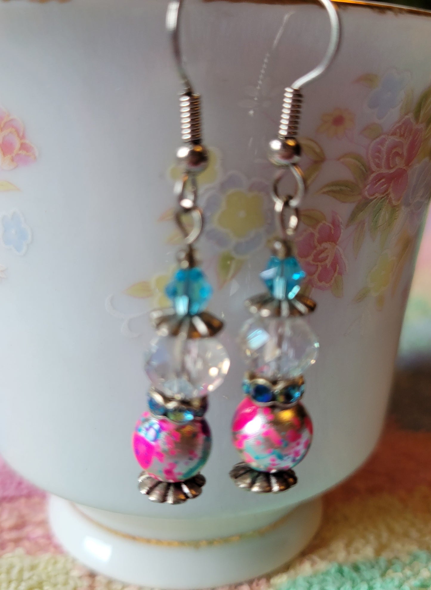 Pretty Antique Silver Tone Pink Blue Crystal Dangle Drop Fashion Earrings