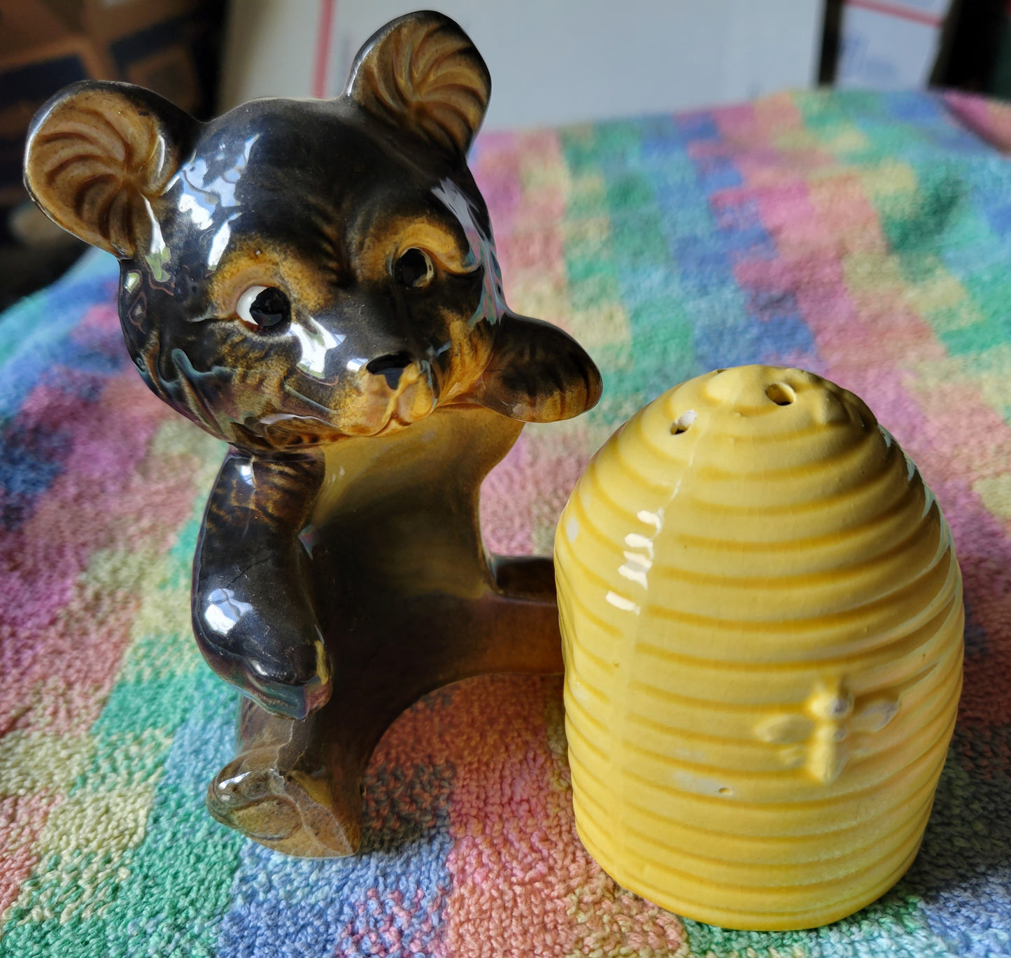 Vintage Japan BEAR 🐻 & BEEHIVE Salt Pepper Shakers ☆Very Cute!☆
