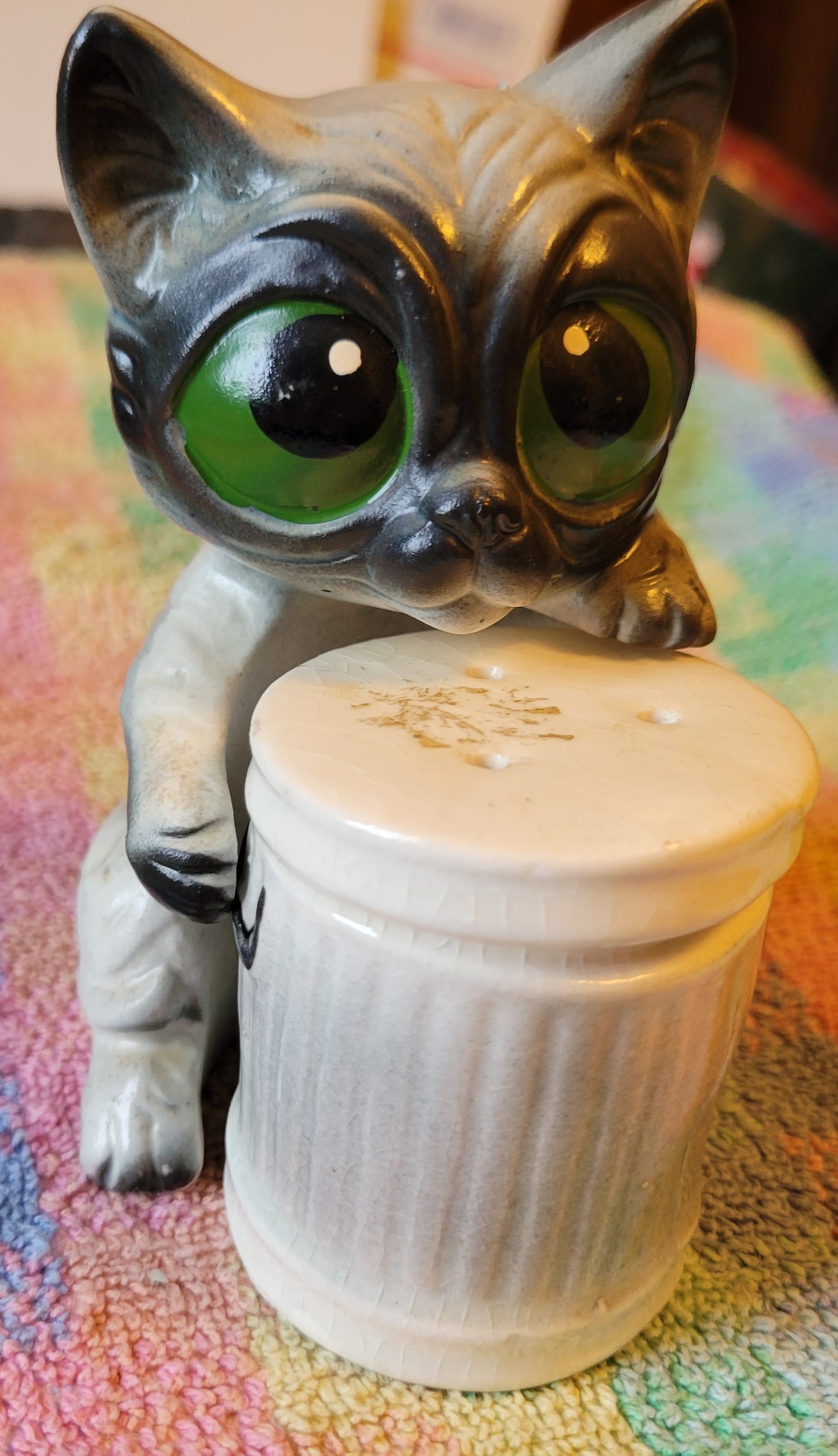 Vintage Gray CAT & TRASH CAN Japan Salt & Pepper Shakers