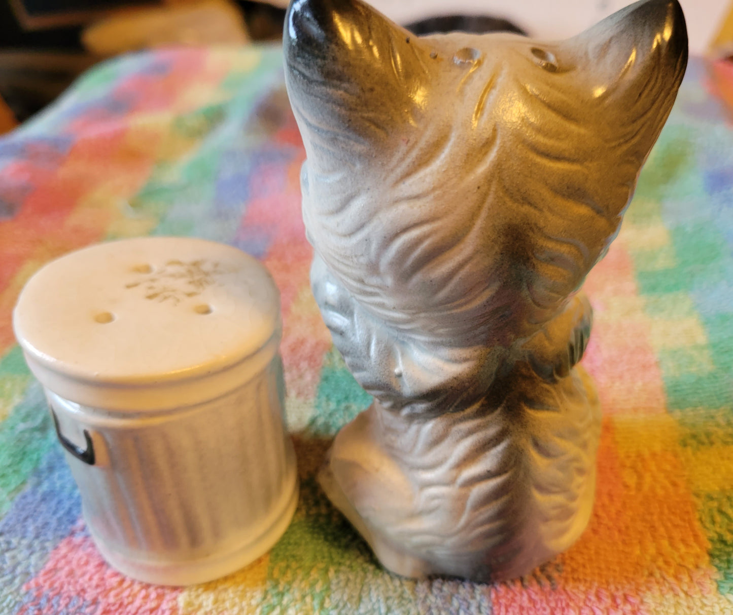 Vintage Gray CAT & TRASH CAN Japan Salt & Pepper Shakers
