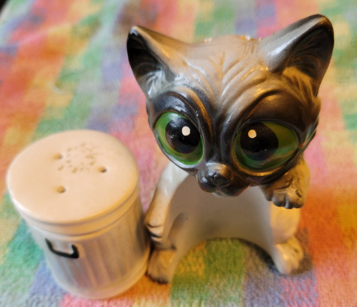 Vintage Gray CAT & TRASH CAN Japan Salt & Pepper Shakers