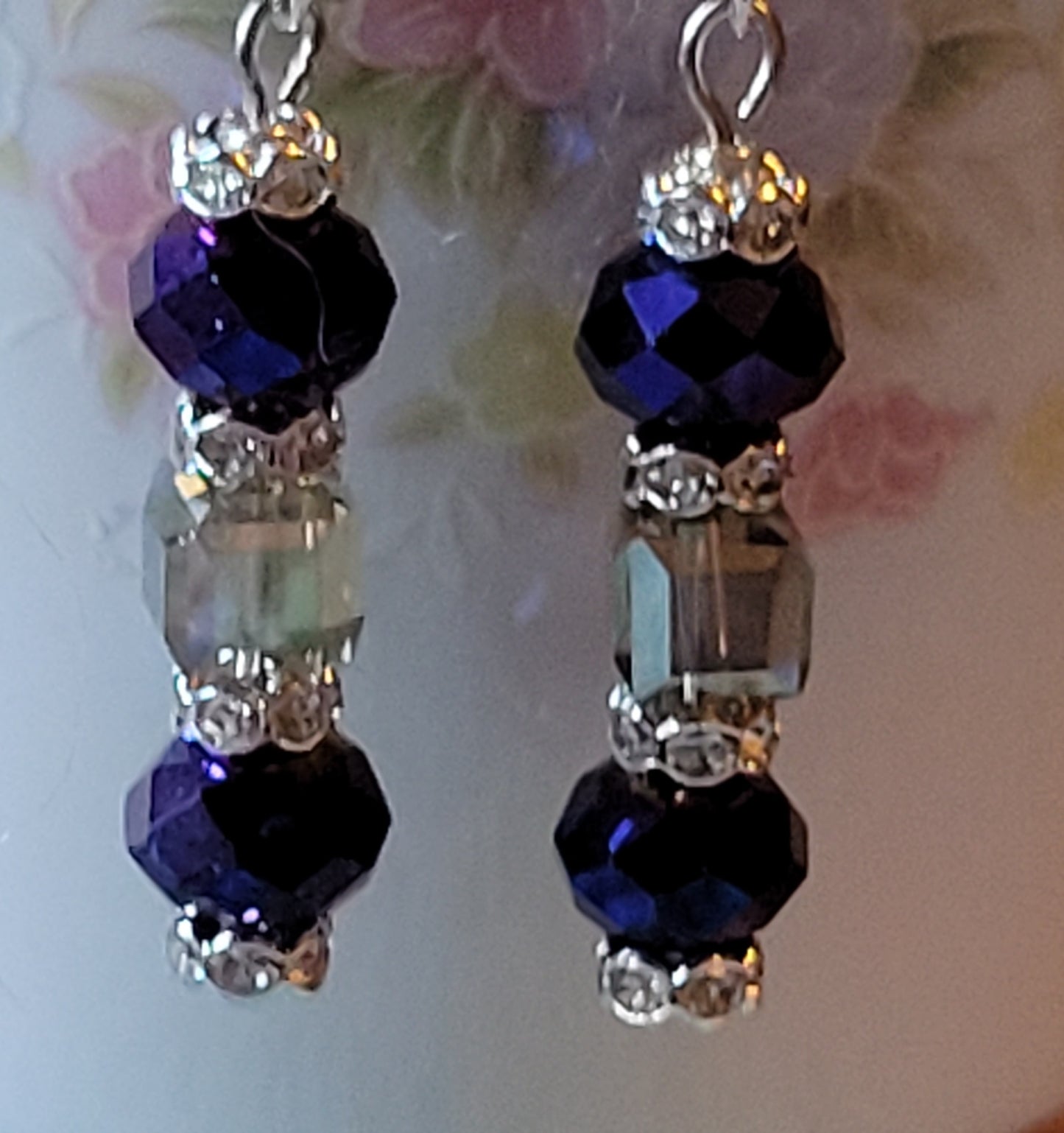 Artisan Elegant PURPLE Crystal Dangle Drop Silver Earrings French Wire