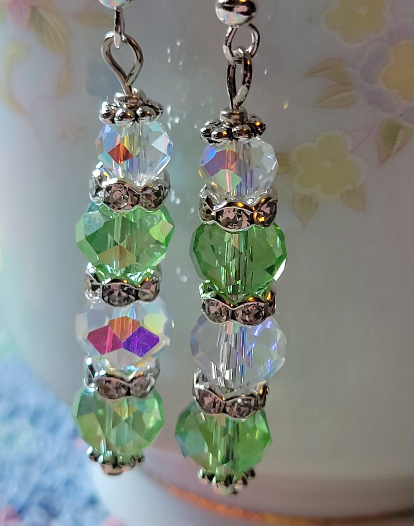 Artisan Light GREEN Crystal Dangle Silvertone Rhinestone  Earrings French Wire