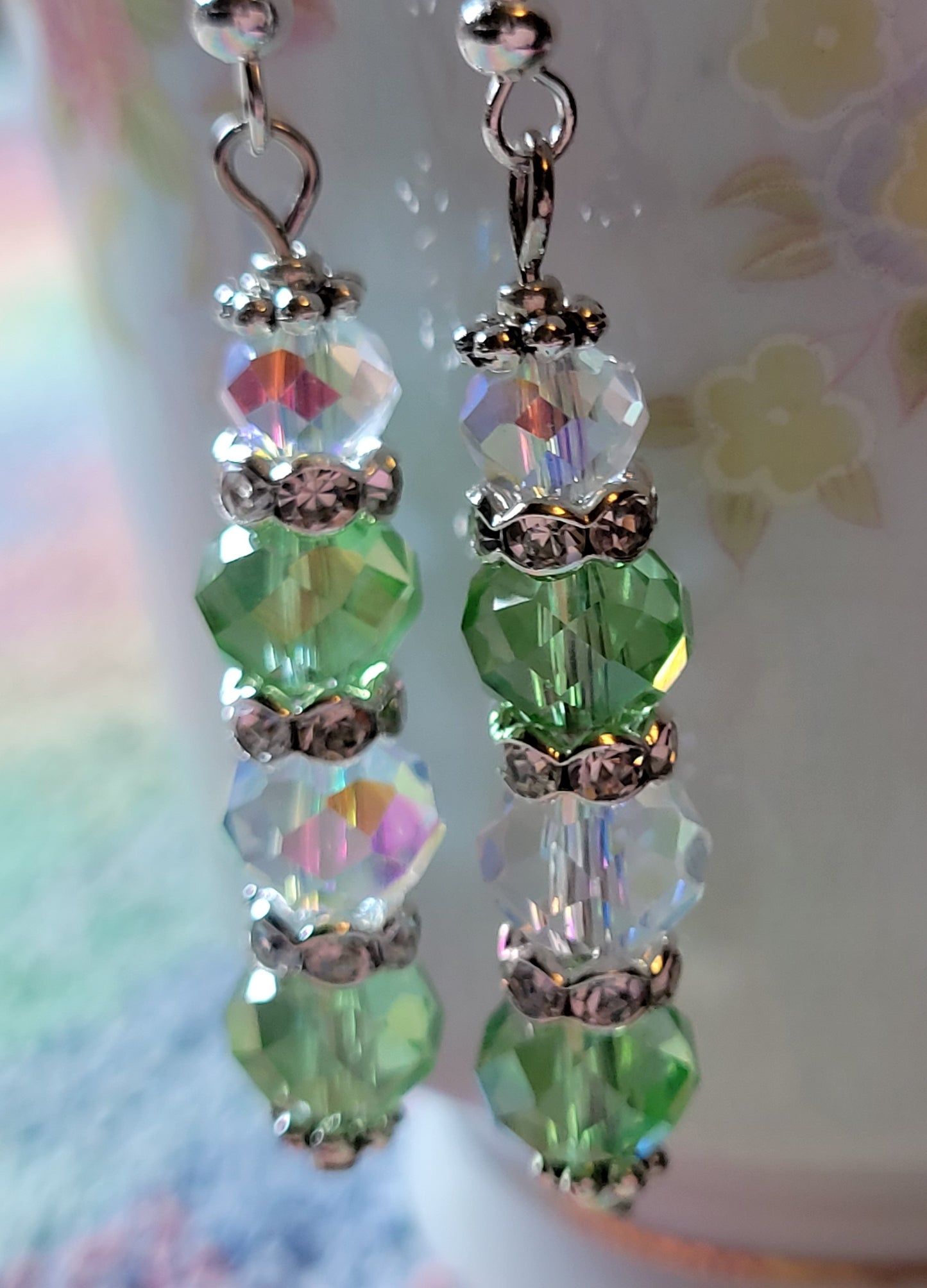 Artisan Light GREEN Crystal Dangle Silvertone Rhinestone  Earrings French Wire