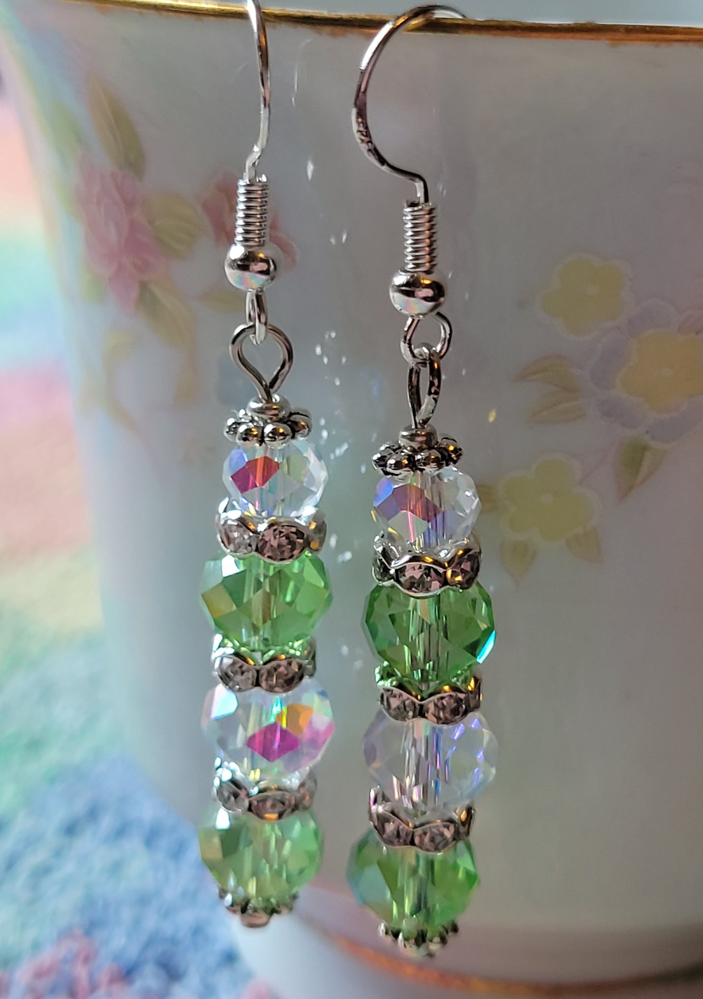 Artisan Light GREEN Crystal Dangle Silvertone Rhinestone  Earrings French Wire