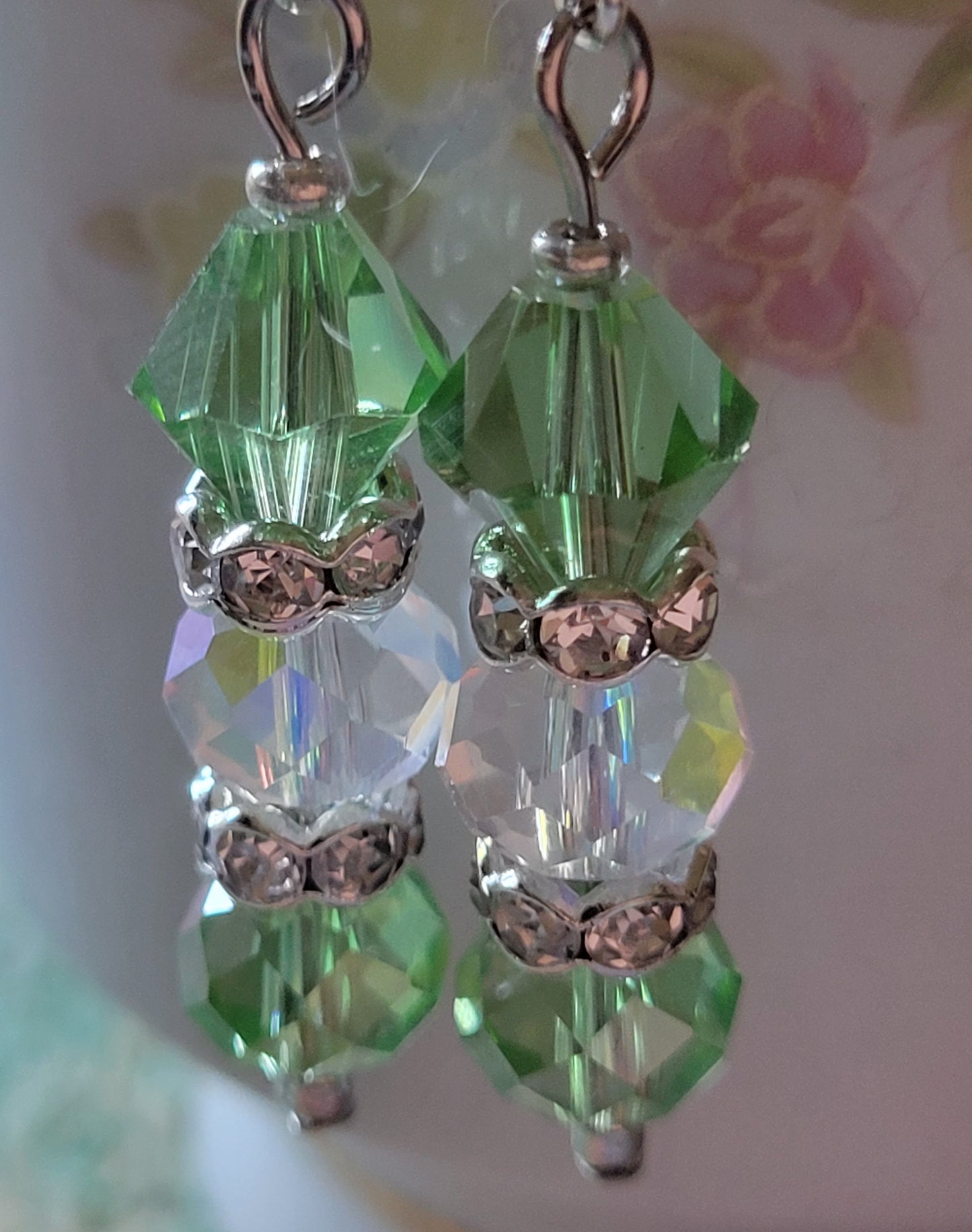 Artisan Light GREEN Crystal Dangle Silvertone Rhinestone Earrings French Wire
