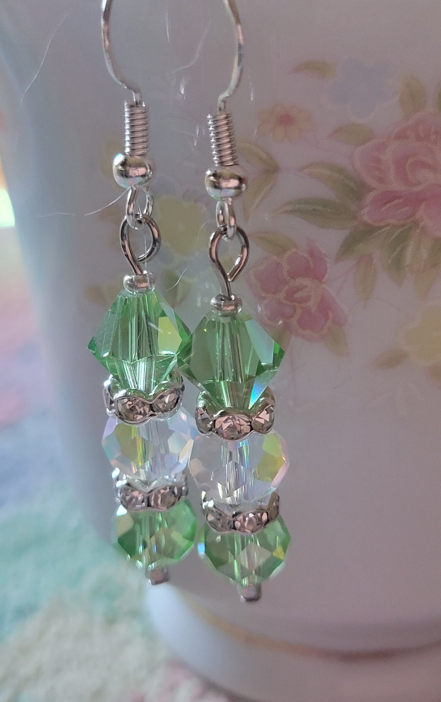 Artisan Light GREEN Crystal Dangle Silvertone Rhinestone Earrings French Wire