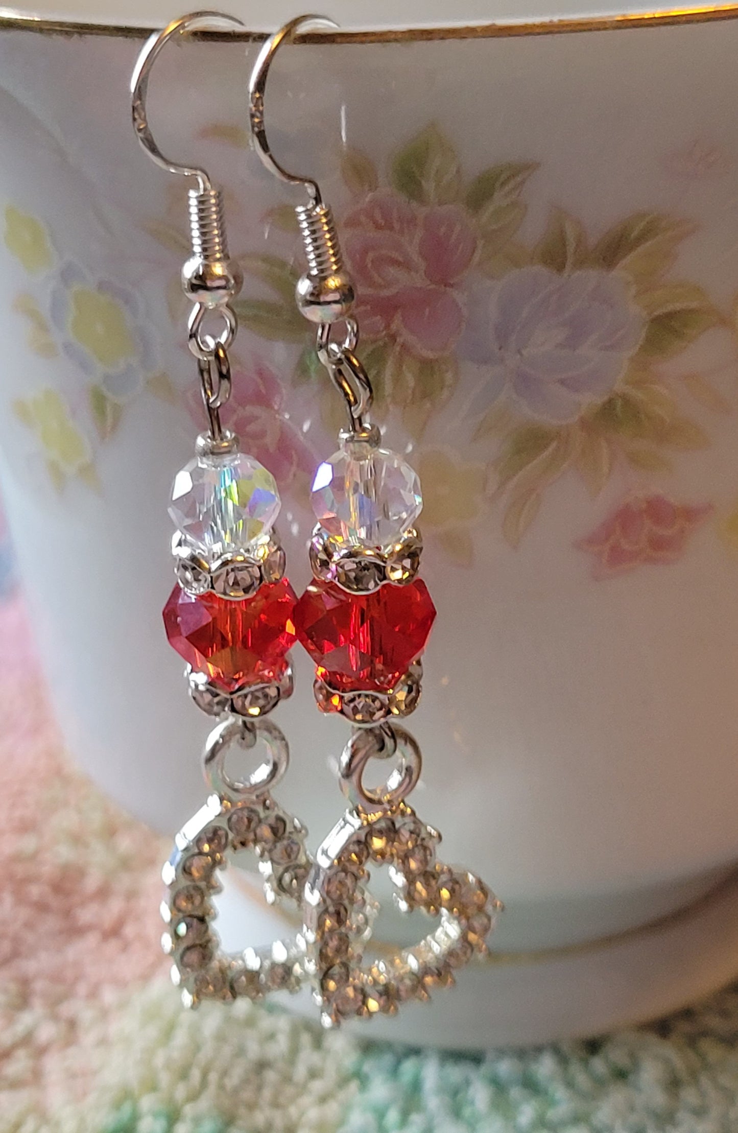 Artisan Pretty Rhinestone Hearts RED Crystal Dangle Earrings Silvertone...
