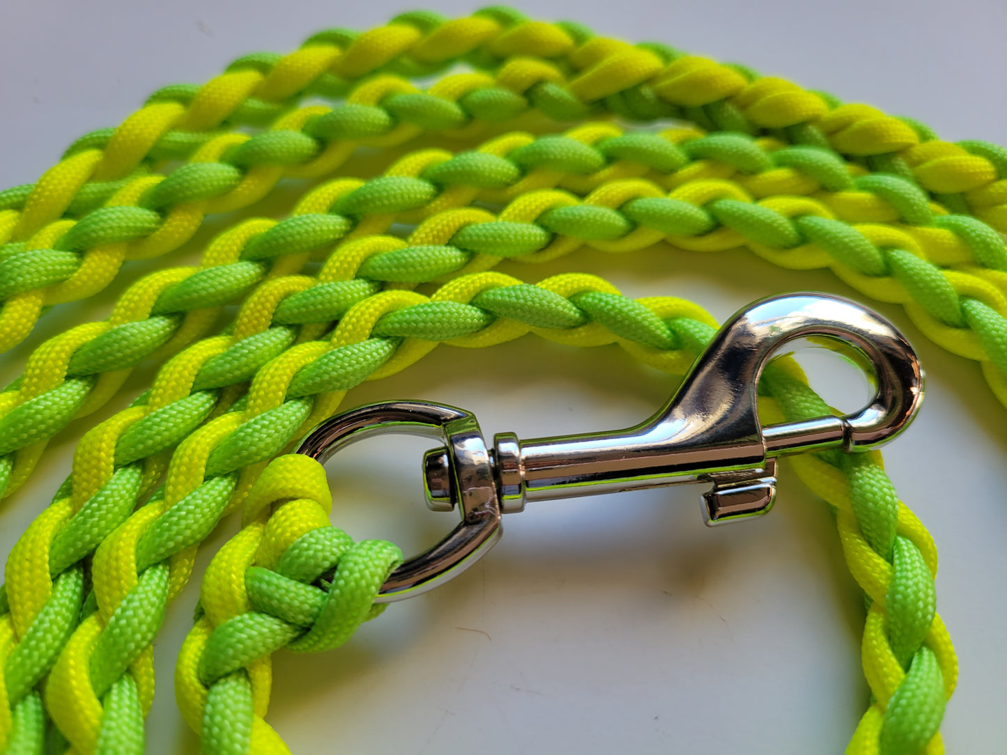 Paracord Braided Dog Leash Lead 6ft (Yellow & Lime Green) Med or Lg Dog Training/Walking