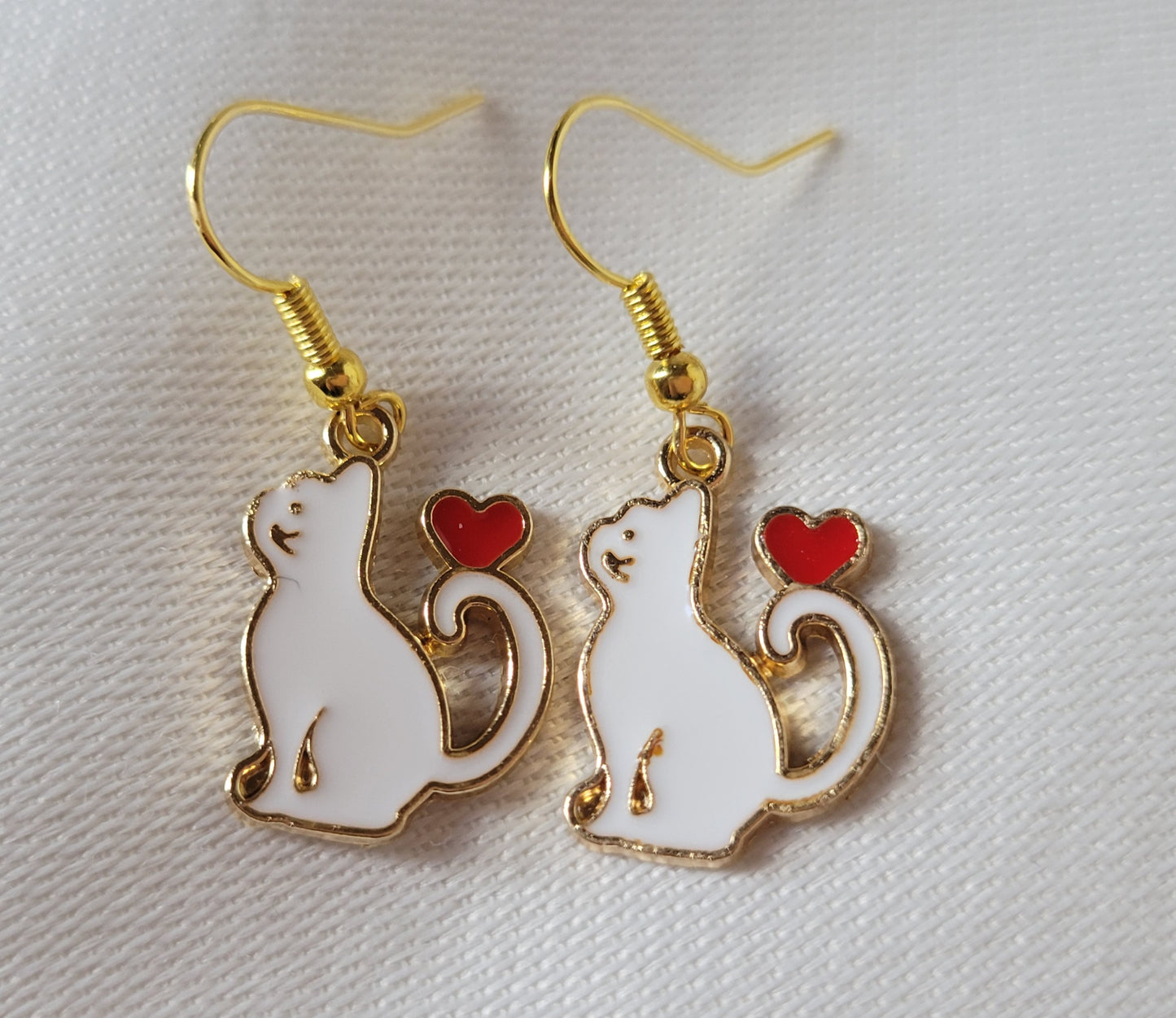 White Cat with Heart Dangle Drop Earrings