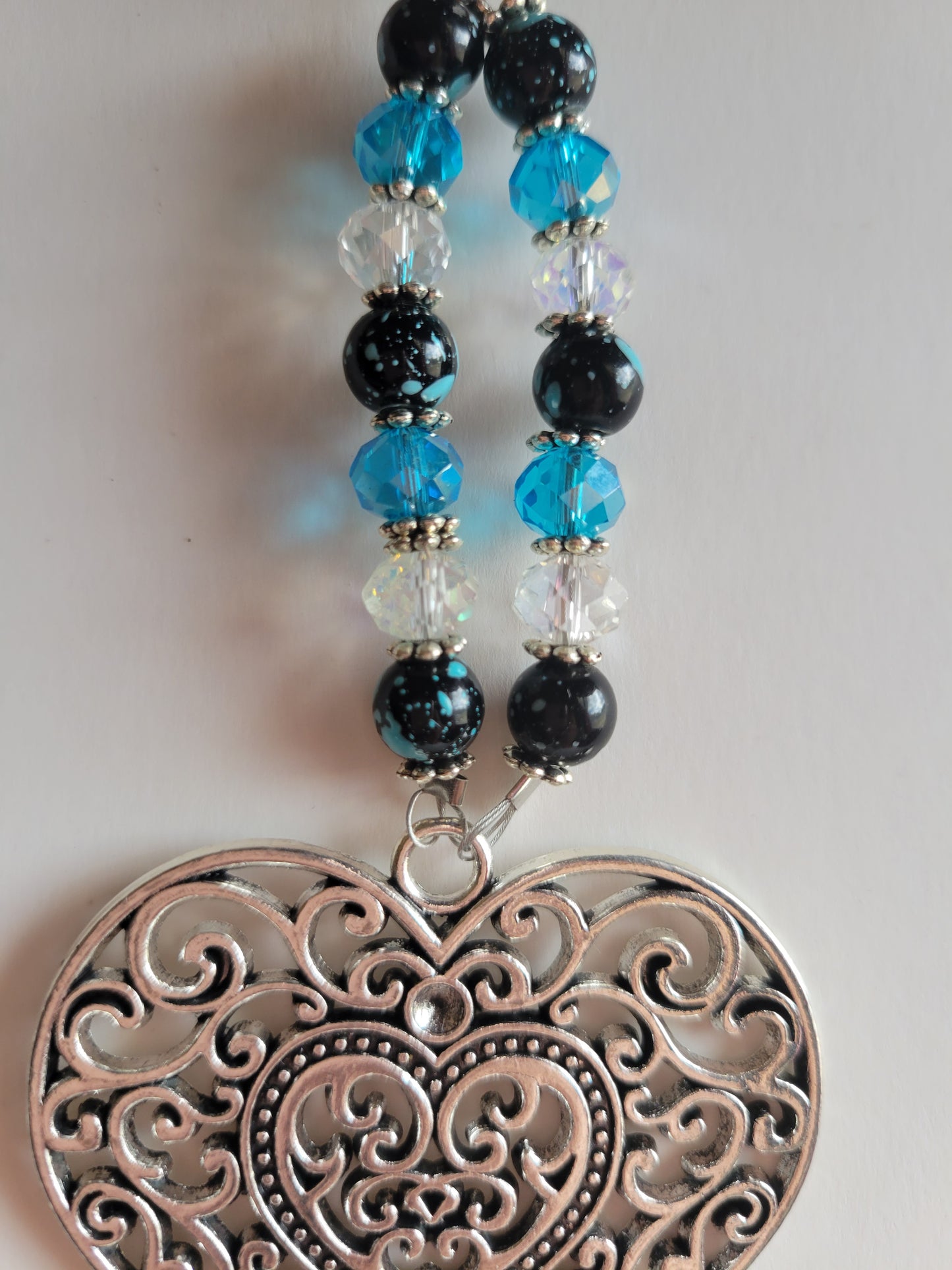 Filigree Heart Crystal Bling Key Chain (Black/Turquoise/Clear)