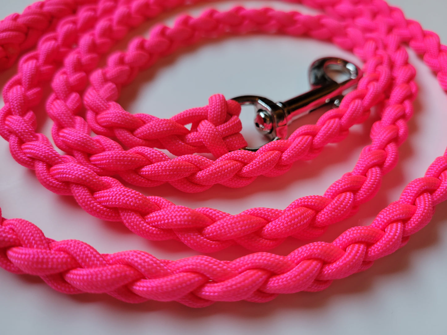 Paracord Braided Dog Leash Lead 5 1/2 ft (Bright Neon Pink) Med or Lg Dog Training Walking