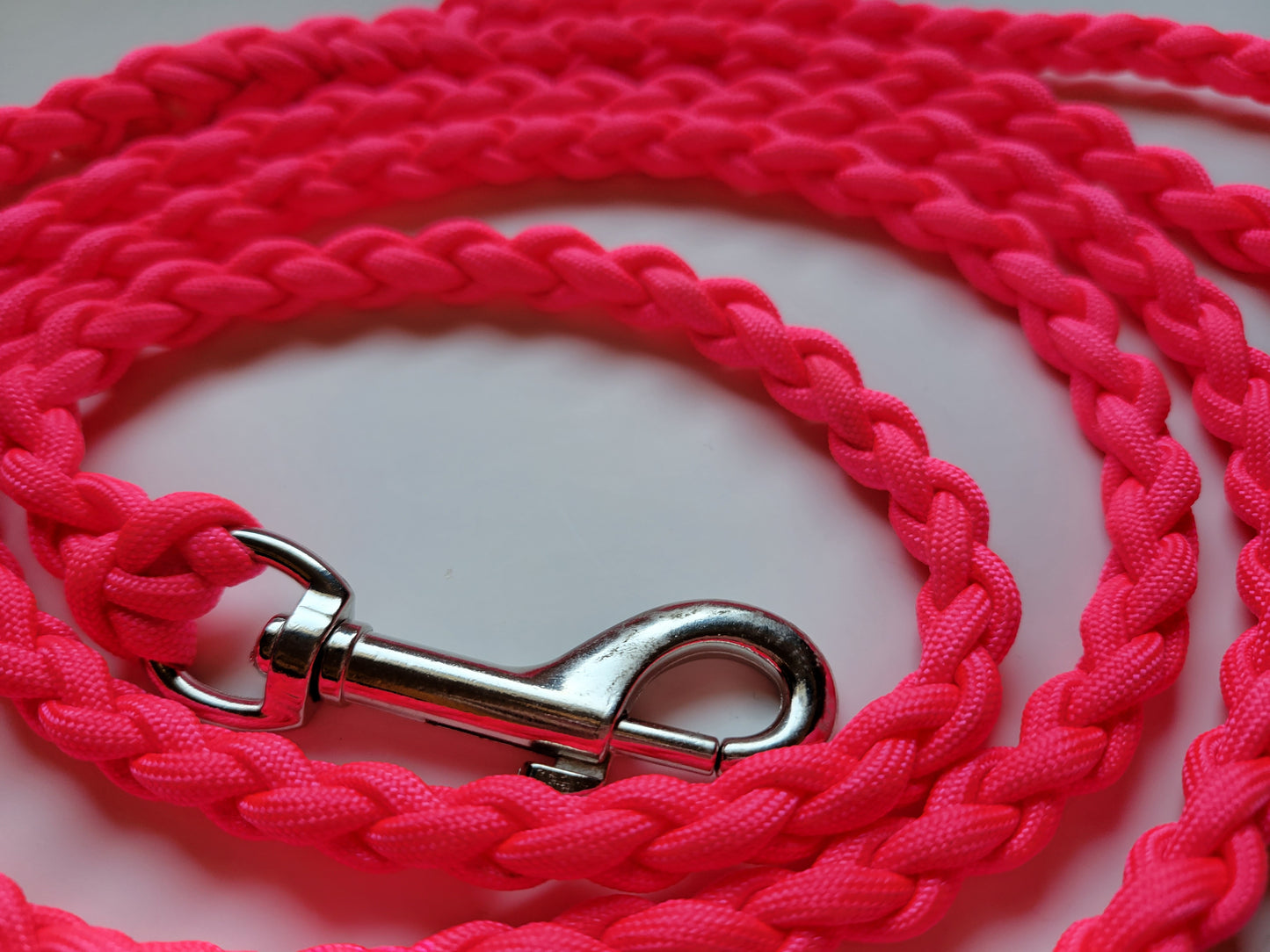 Paracord Braided Dog Leash Lead 5 1/2 ft (Bright Neon Pink) Med or Lg Dog Training Walking