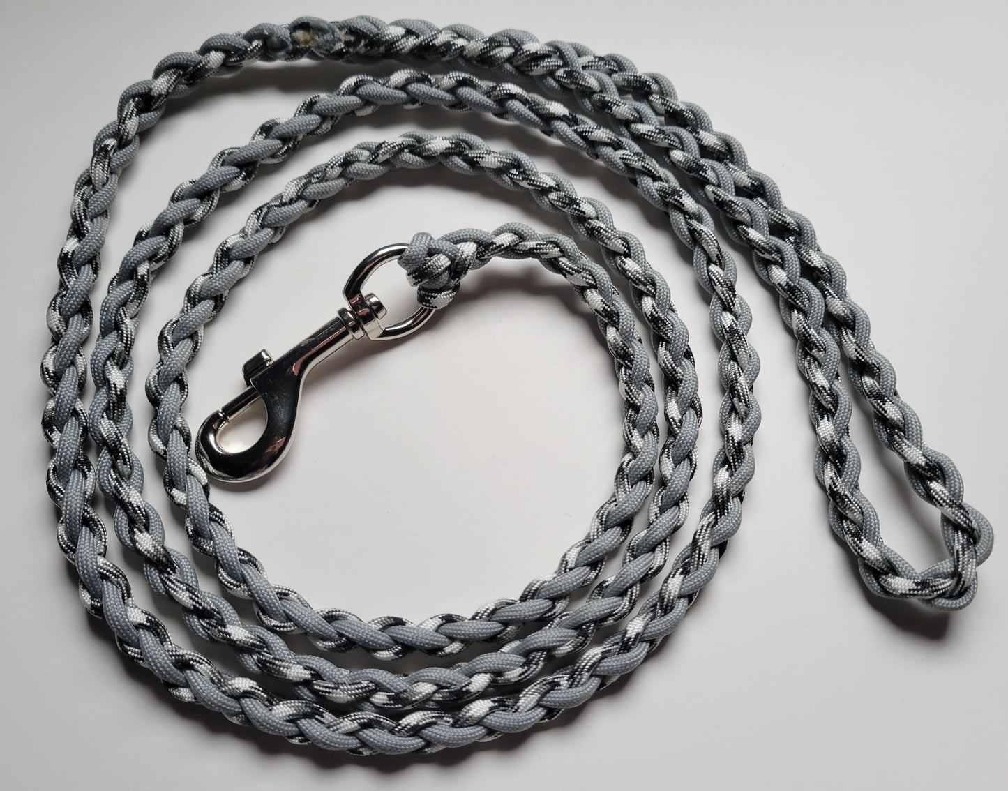 Paracord Braided Dog Leash Lead 5 1/2 ft (Gray & Snow Camo) Med or Lg Dog Training Walking