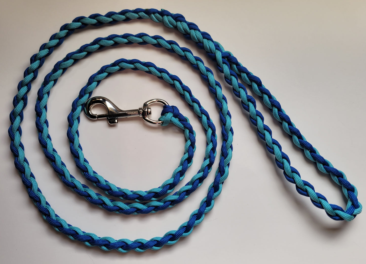 Paracord Braided Dog Leash Lead 5 1/2 ft (Royal Blue & Light Blue) Med or Lg Dog Training Walking