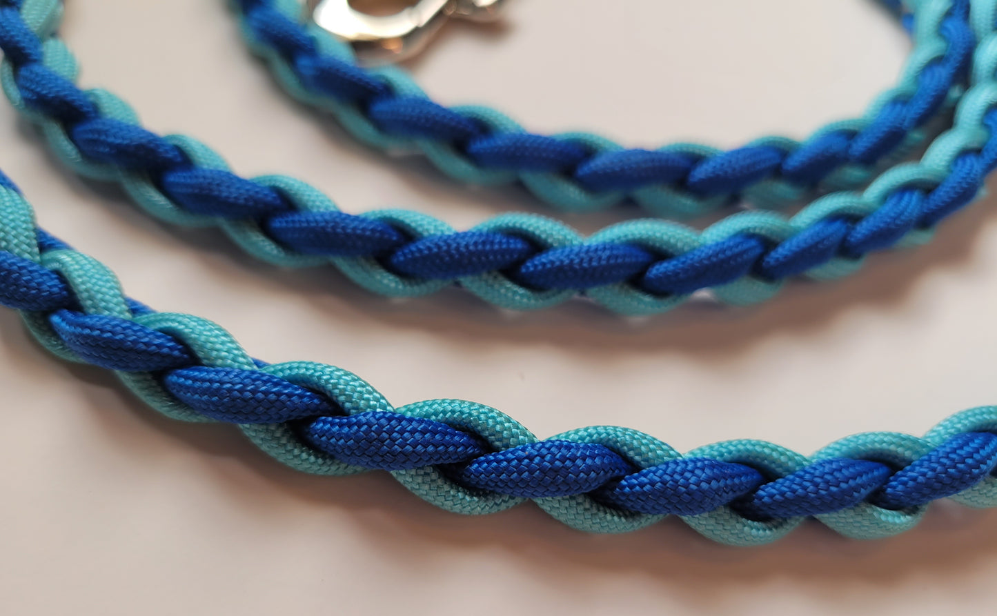 Paracord Braided Dog Leash Lead 5 1/2 ft (Royal Blue & Light Blue) Med or Lg Dog Training Walking