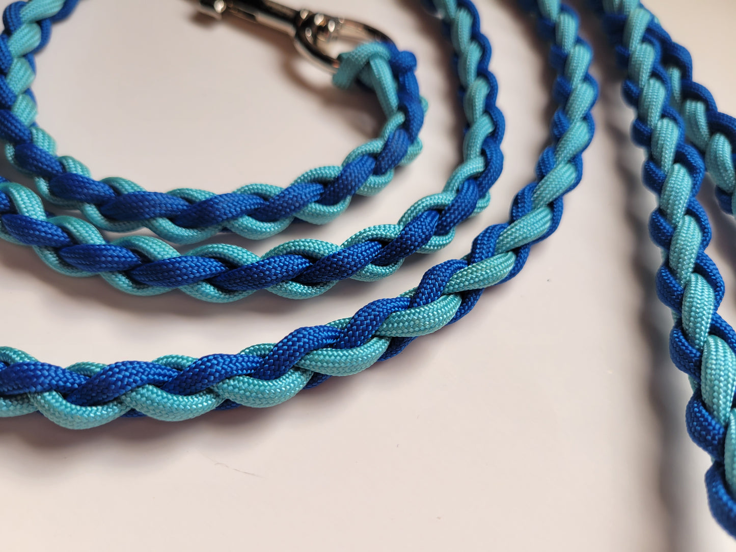 Paracord Braided Dog Leash Lead 5 1/2 ft (Royal Blue & Light Blue) Med or Lg Dog Training Walking