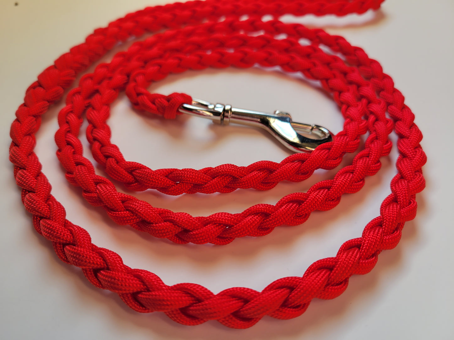 Paracord Braided Dog Leash Lead 5 1/2 ft (Bright RED) Med or Lg Dog Training Walking