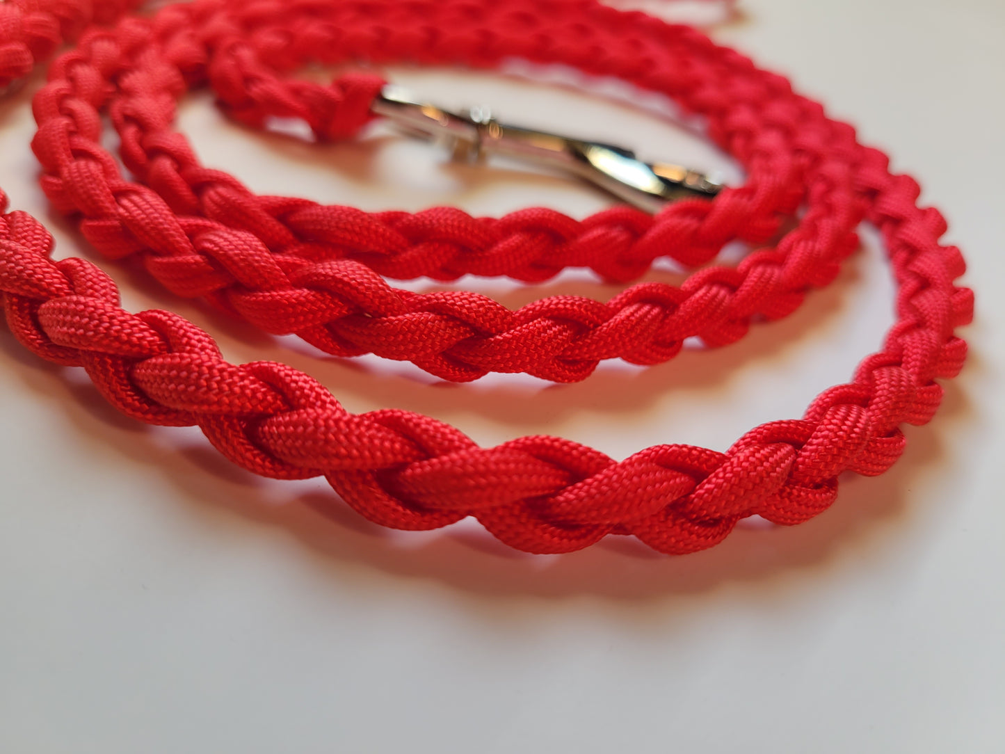 Paracord Braided Dog Leash Lead 5 1/2 ft (Bright RED) Med or Lg Dog Training Walking