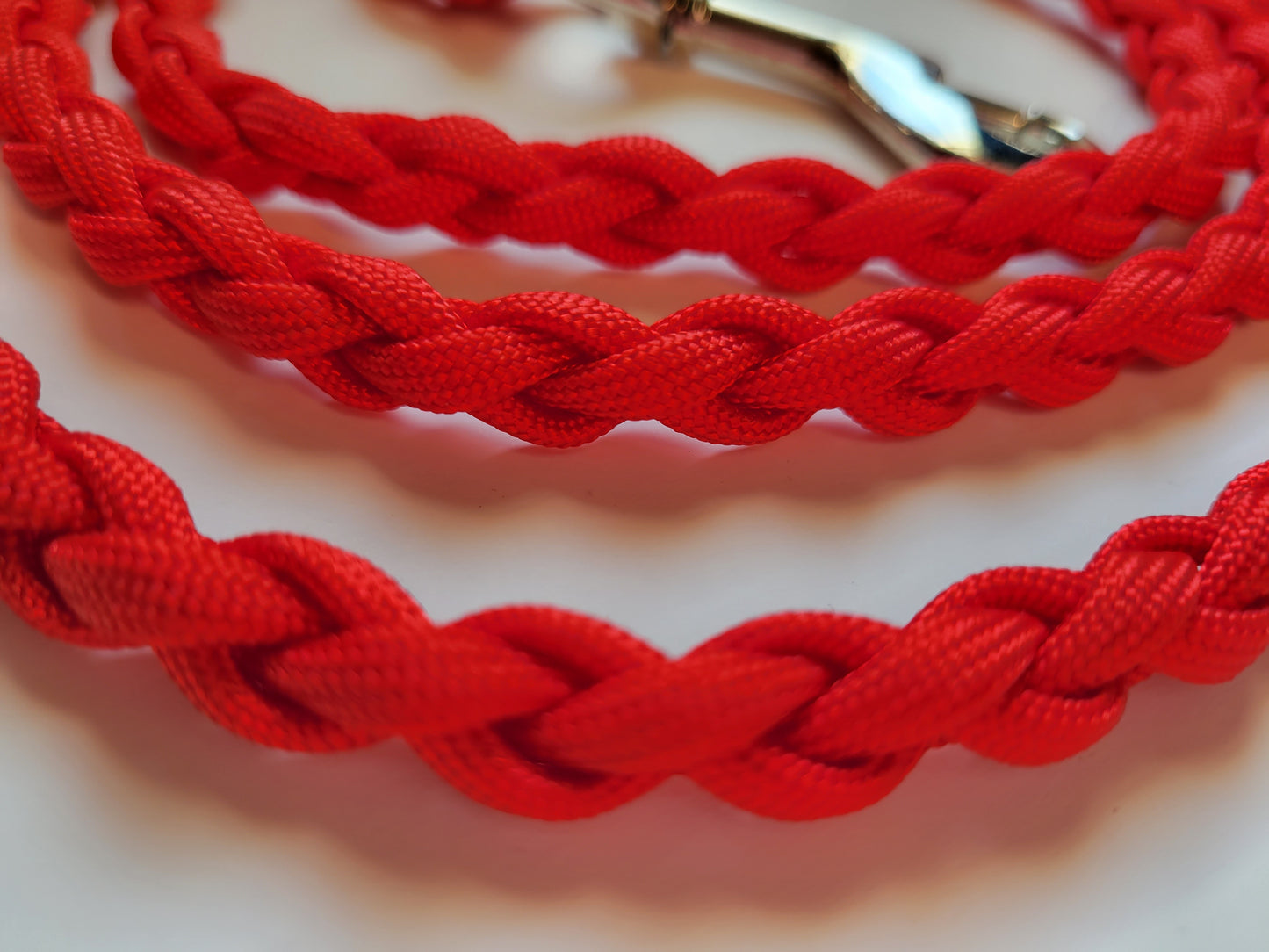 Paracord Braided Dog Leash Lead 5 1/2 ft (Bright RED) Med or Lg Dog Training Walking