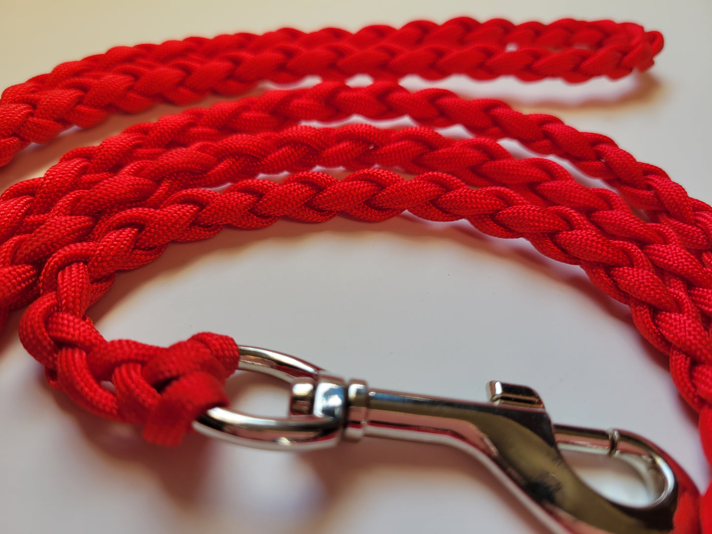 Paracord Braided Dog Leash Lead 5 1/2 ft (Bright RED) Med or Lg Dog Training Walking