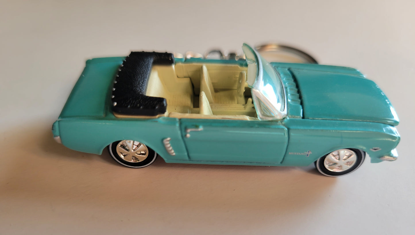 Diecast Car Keychain Johnny Lightening MUSTANG Convertible (Turquoise Blue)