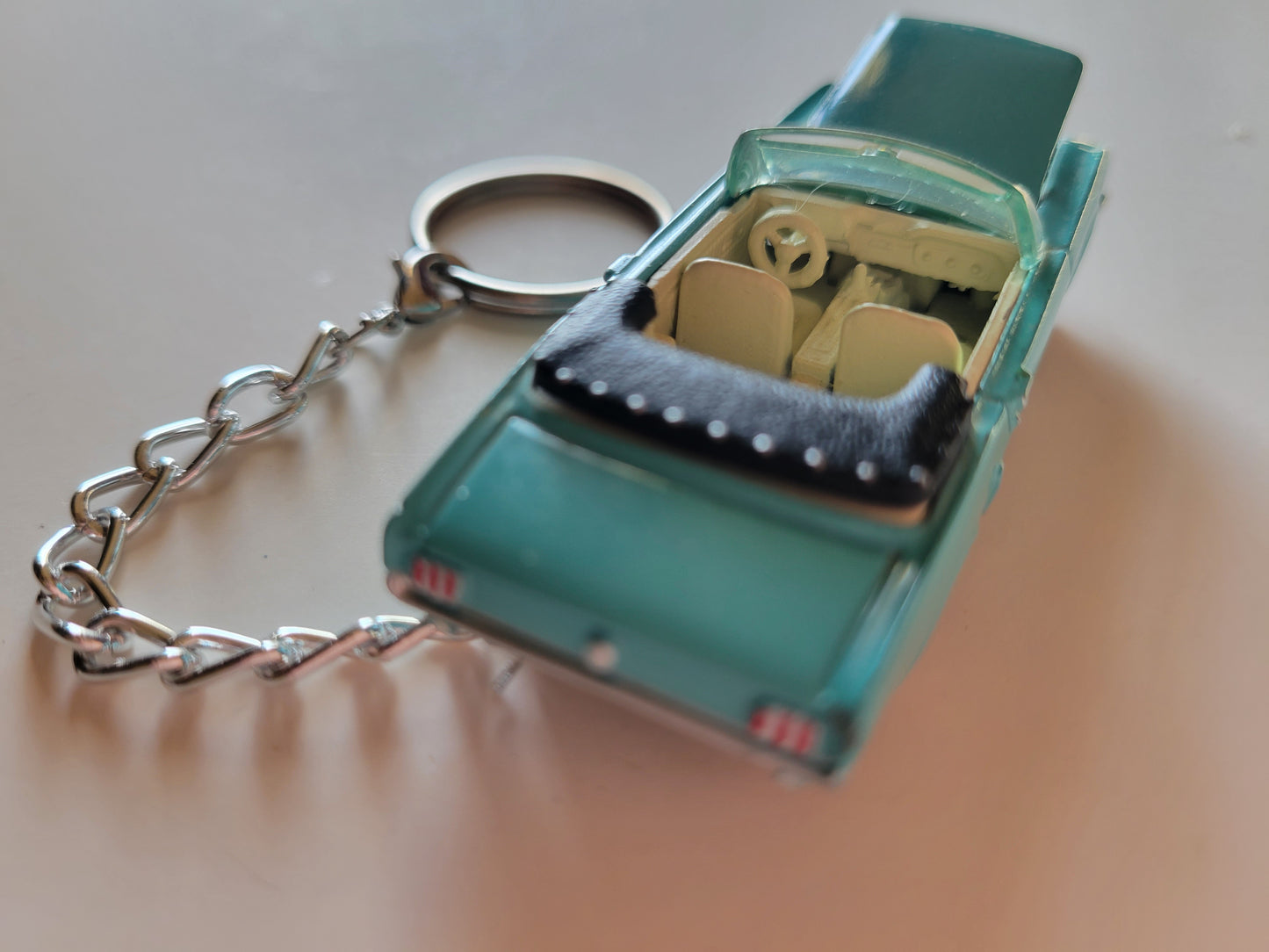 Diecast Car Keychain Johnny Lightening MUSTANG Convertible (Turquoise Blue)