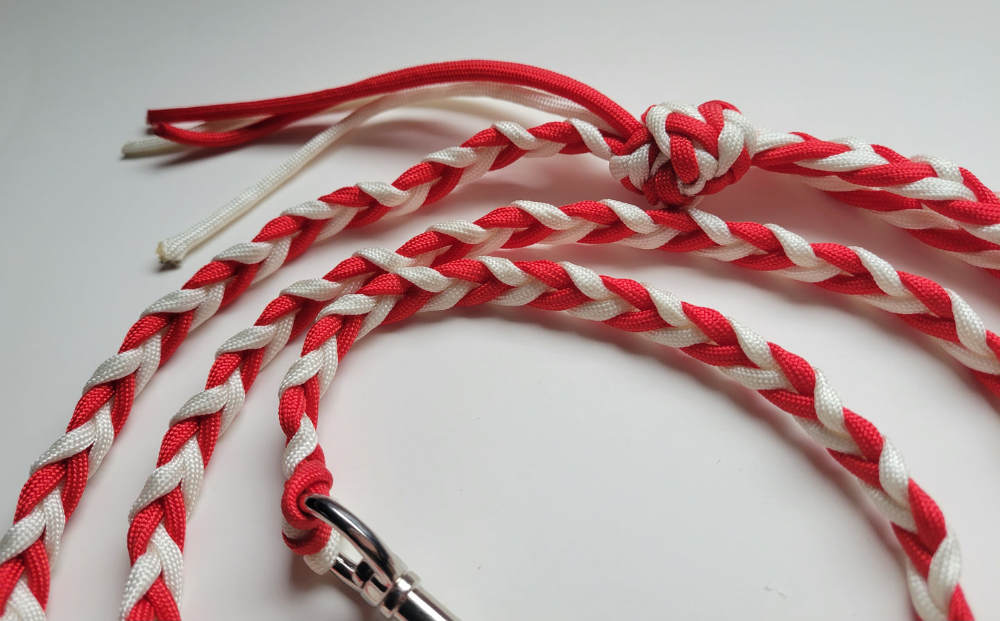 Paracord Braided Dog Leash Lead 5 1/2 ft  (Red & White) Chevron Med to Lg Dog Training Walking