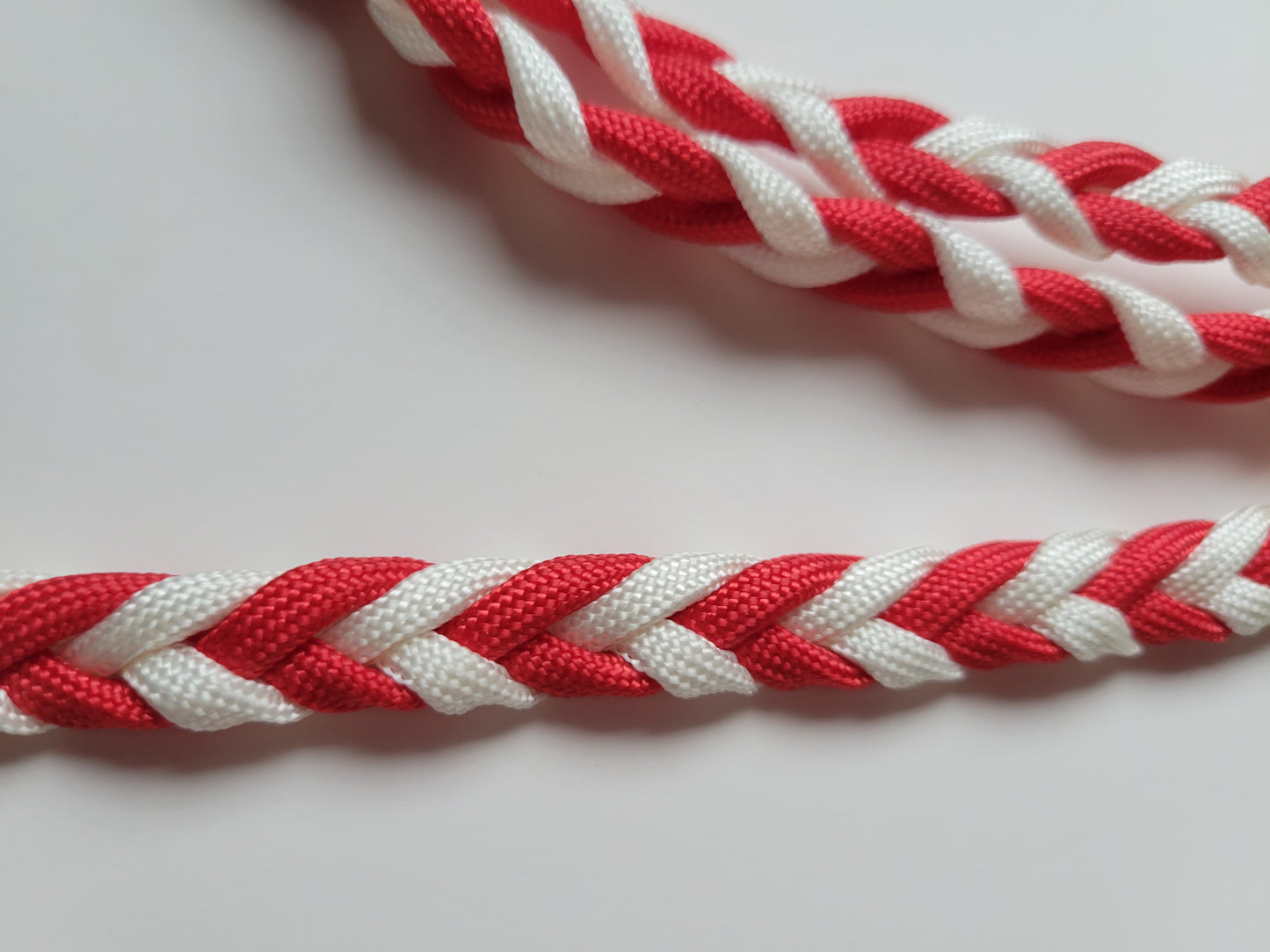 Paracord Braided Dog Leash Lead 5 1/2 ft  (Red & White) Chevron Med to Lg Dog Training Walking