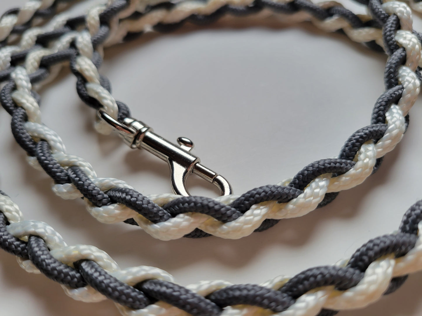 Paracord Braided Leash Lead  ft (Gray & White) Puppy Cat Sm to Med Dog Training Walking