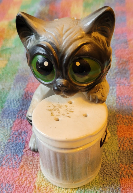 Vintage Gray CAT & TRASH CAN Japan Salt & Pepper Shakers