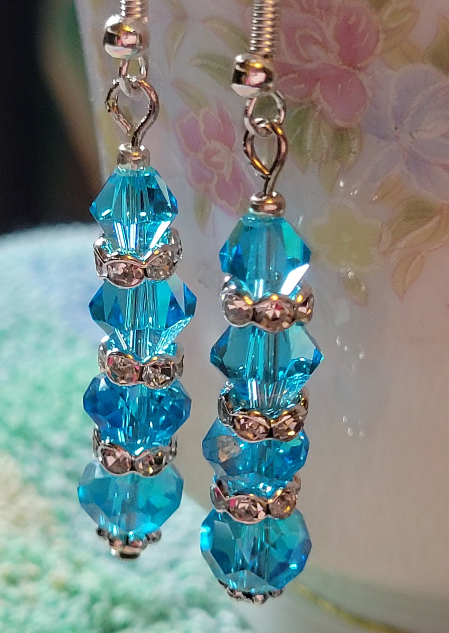 Artisan Elegant Vibrant Blue Crystal Dangle Drop Pierced French Wire Silver Earrings 💙