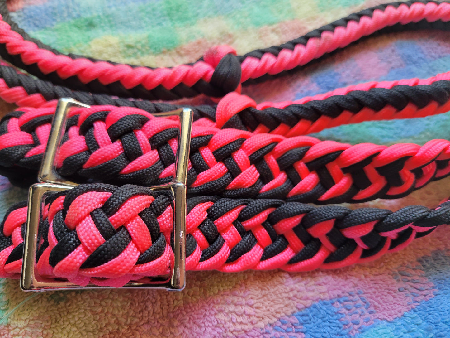 Barrel Reins Pink & Black Knotted Paracord By Tough-1 For Horse