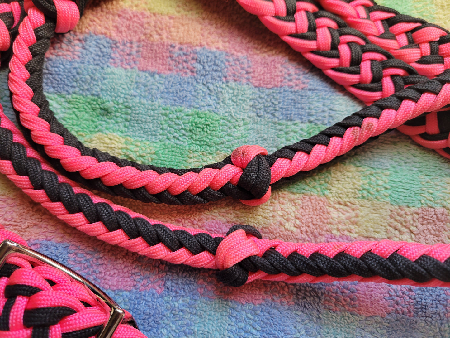 Barrel Reins Pink & Black Knotted Paracord By Tough-1 For Horse