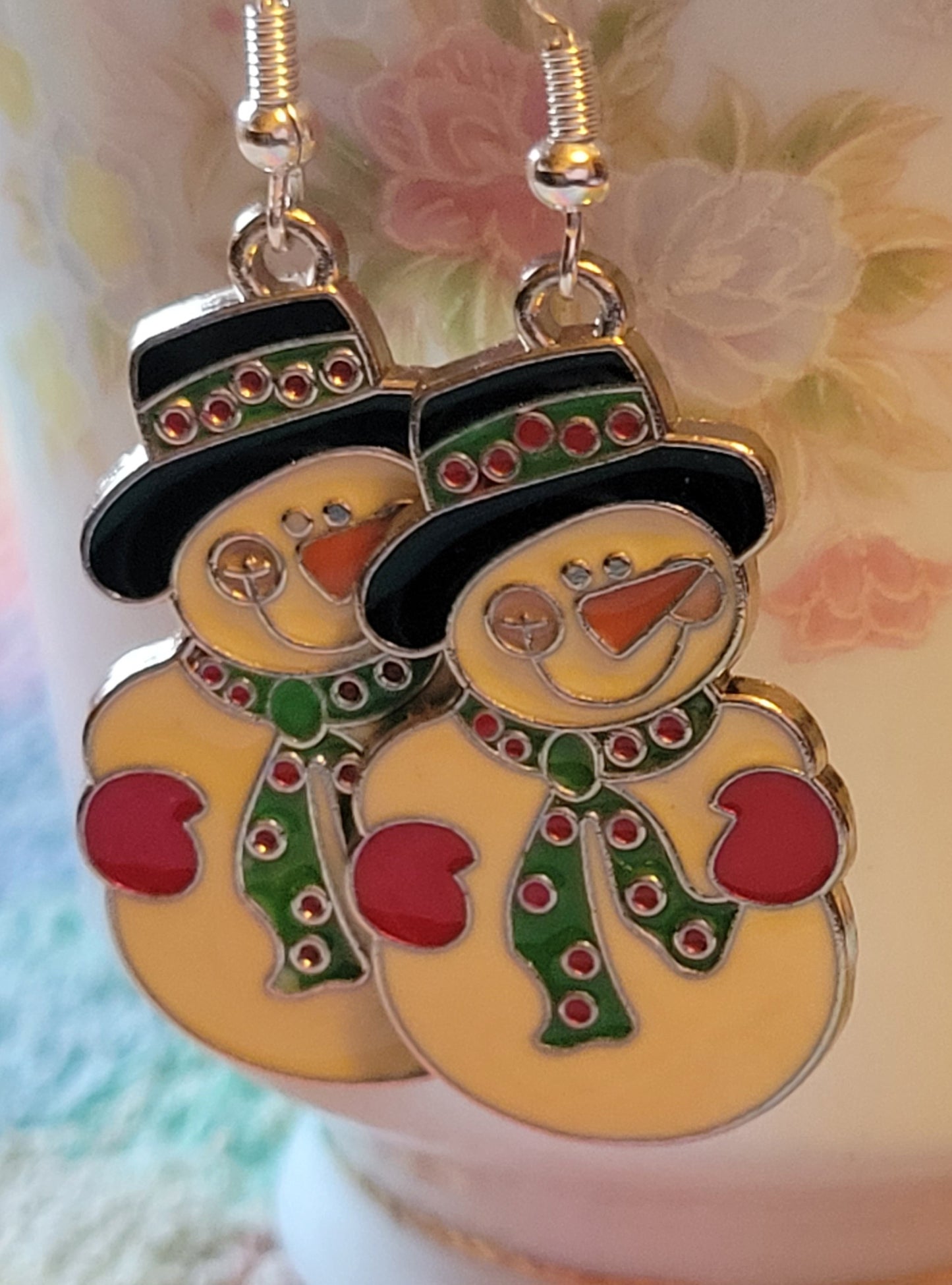 Artisan Adorable SNOWMAN Vintage Style Dangle Drop Earrings French Wire Silvertone Pierced