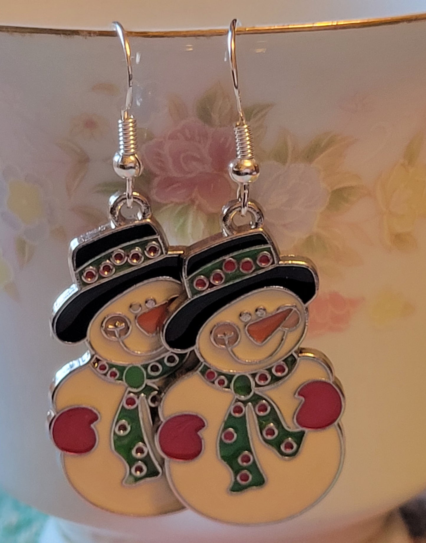 Artisan Adorable SNOWMAN Vintage Style Dangle Drop Earrings French Wire Silvertone Pierced