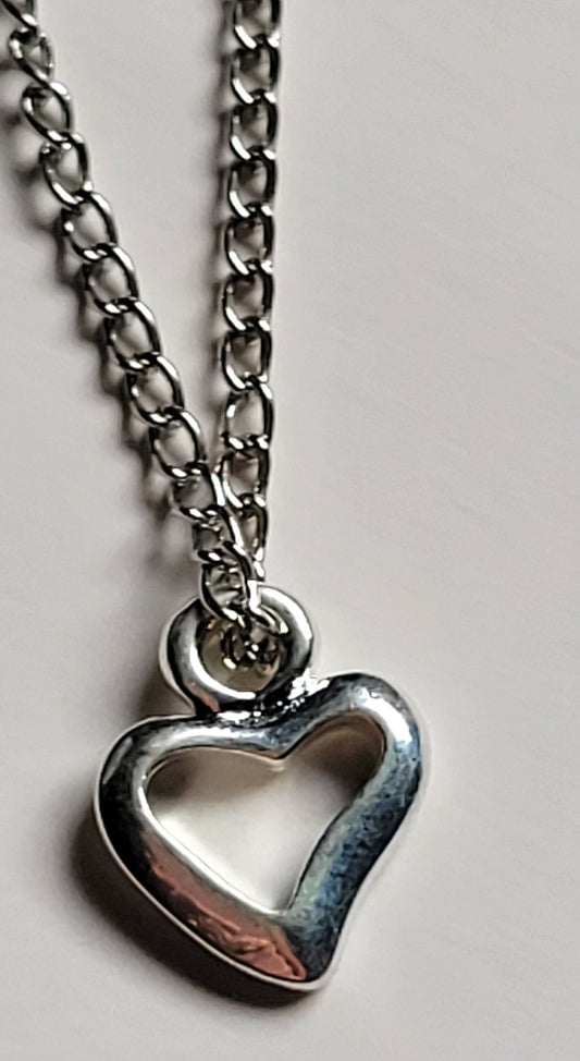 New 18 Inch Doll Silver HEART NECKLACE Doll Accessory