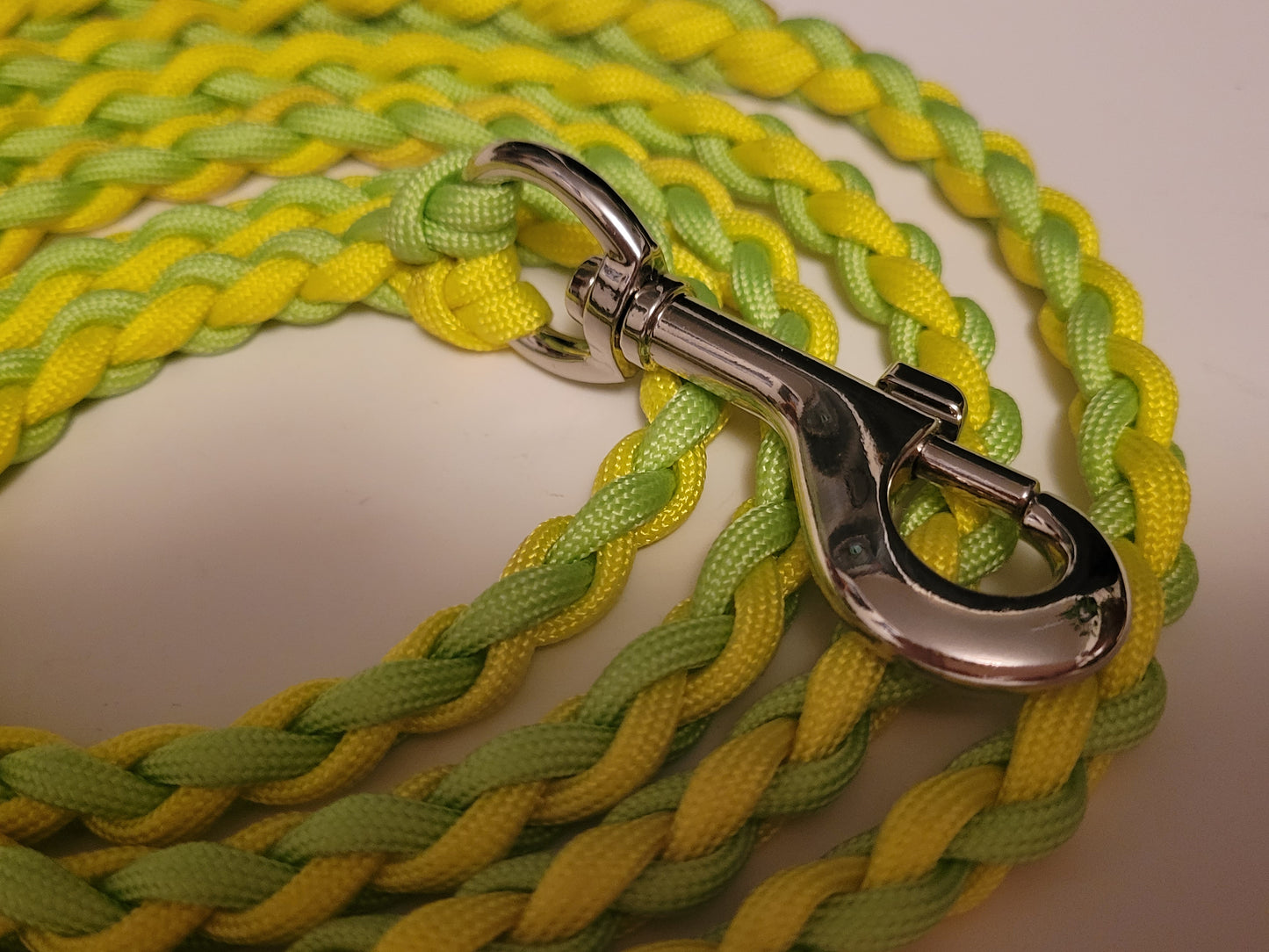 Paracord Braided Dog Leash Lead 6ft (Yellow & Lime Green) Med or Lg Dog Training/Walking