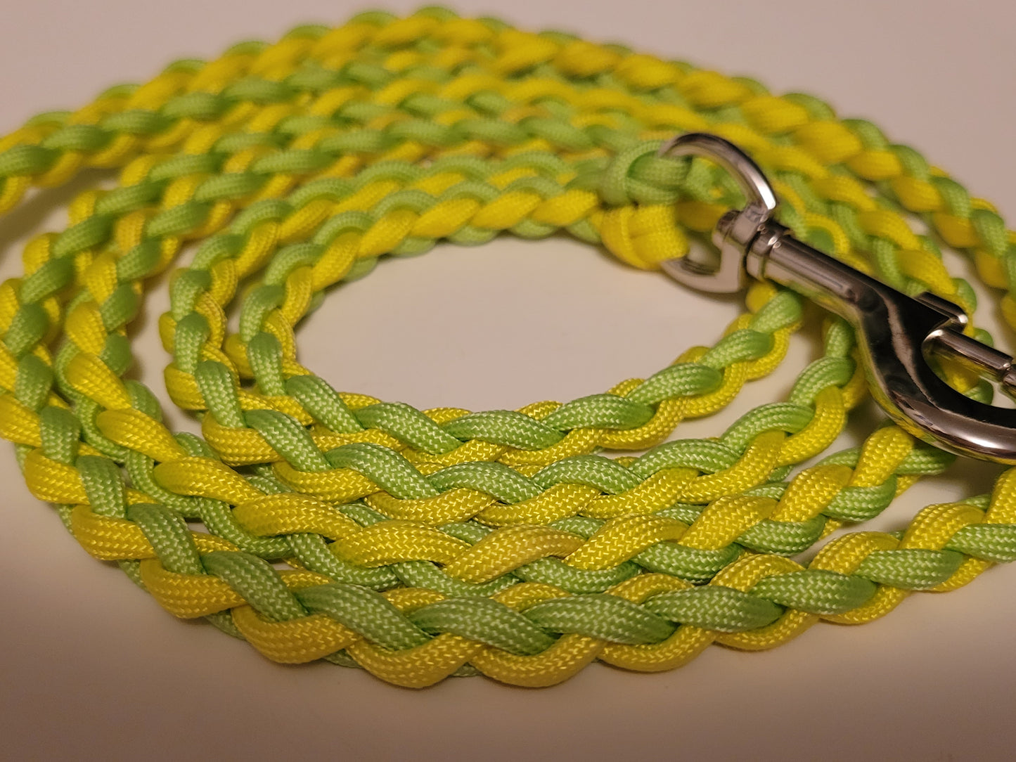 Paracord Braided Dog Leash Lead 6ft (Yellow & Lime Green) Med or Lg Dog Training/Walking