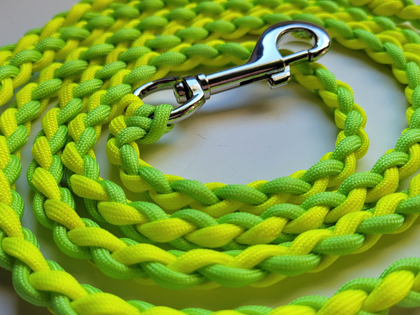 Paracord Braided Dog Leash Lead 6ft (Yellow & Lime Green) Med or Lg Dog Training/Walking