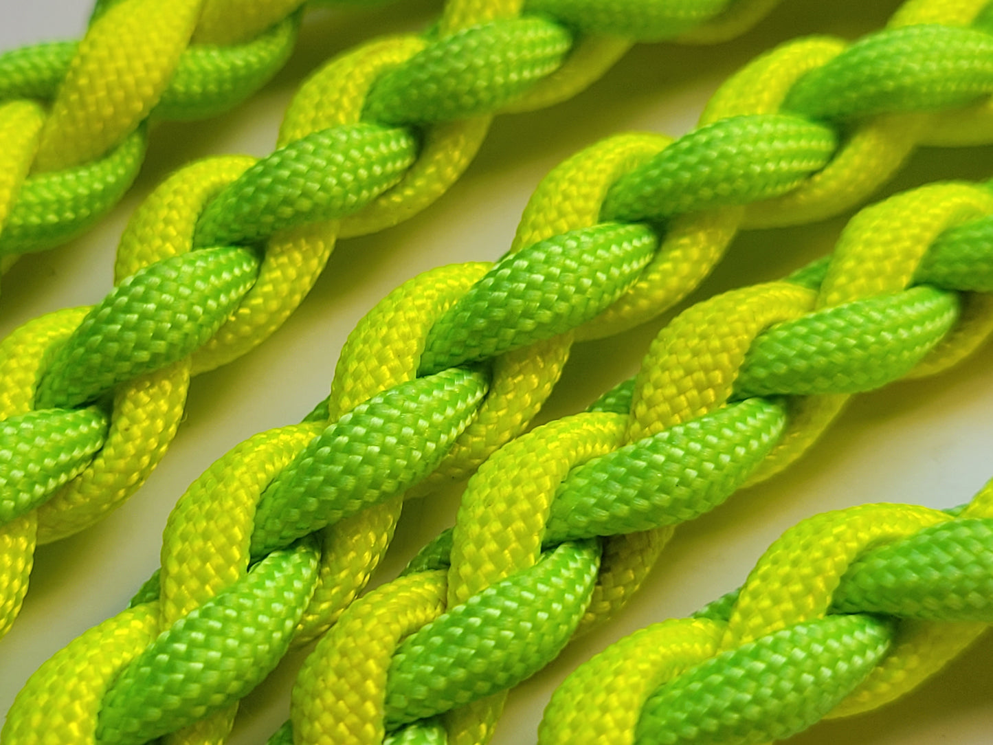 Paracord Braided Dog Leash Lead 6ft (Yellow & Lime Green) Med or Lg Dog Training/Walking