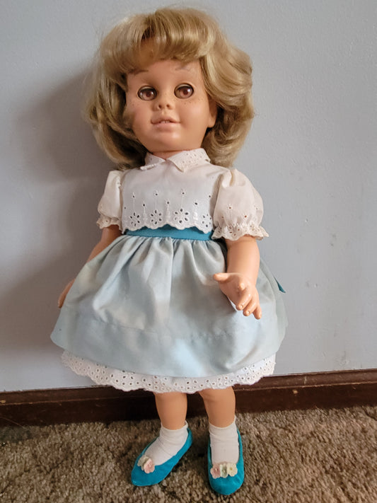 Mattel Chatty Cathy Doll 1998 Reproduction Blue Dress Amber Eyes TALKS!