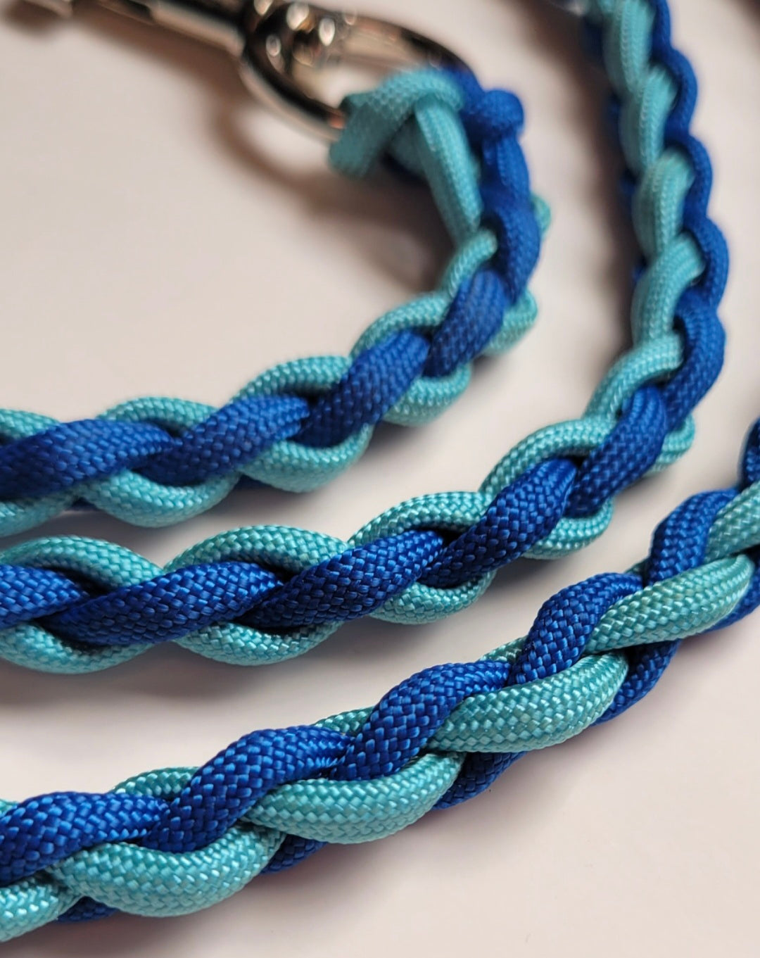 Paracord Braided Dog Leash Lead 5 1/2 ft (Royal Blue & Light Blue) Med or Lg Dog Training Walking