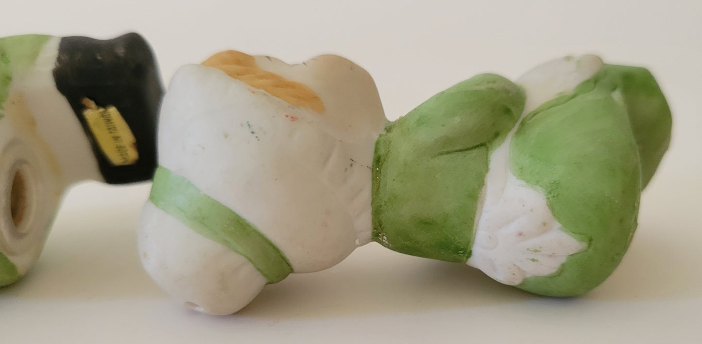 Dutch Boy & Girl Sitting Couple Holland Vintage Salt & Pepper Shakers Taiwan 1960s